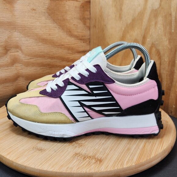 New Balance 327 Womens Pink Sneakers Size 8 - Picture 5 of 12